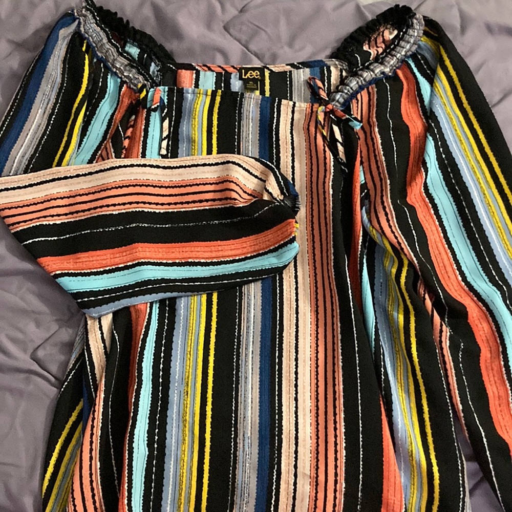 Lee blouse, gathered wrist long sleeved multi striped